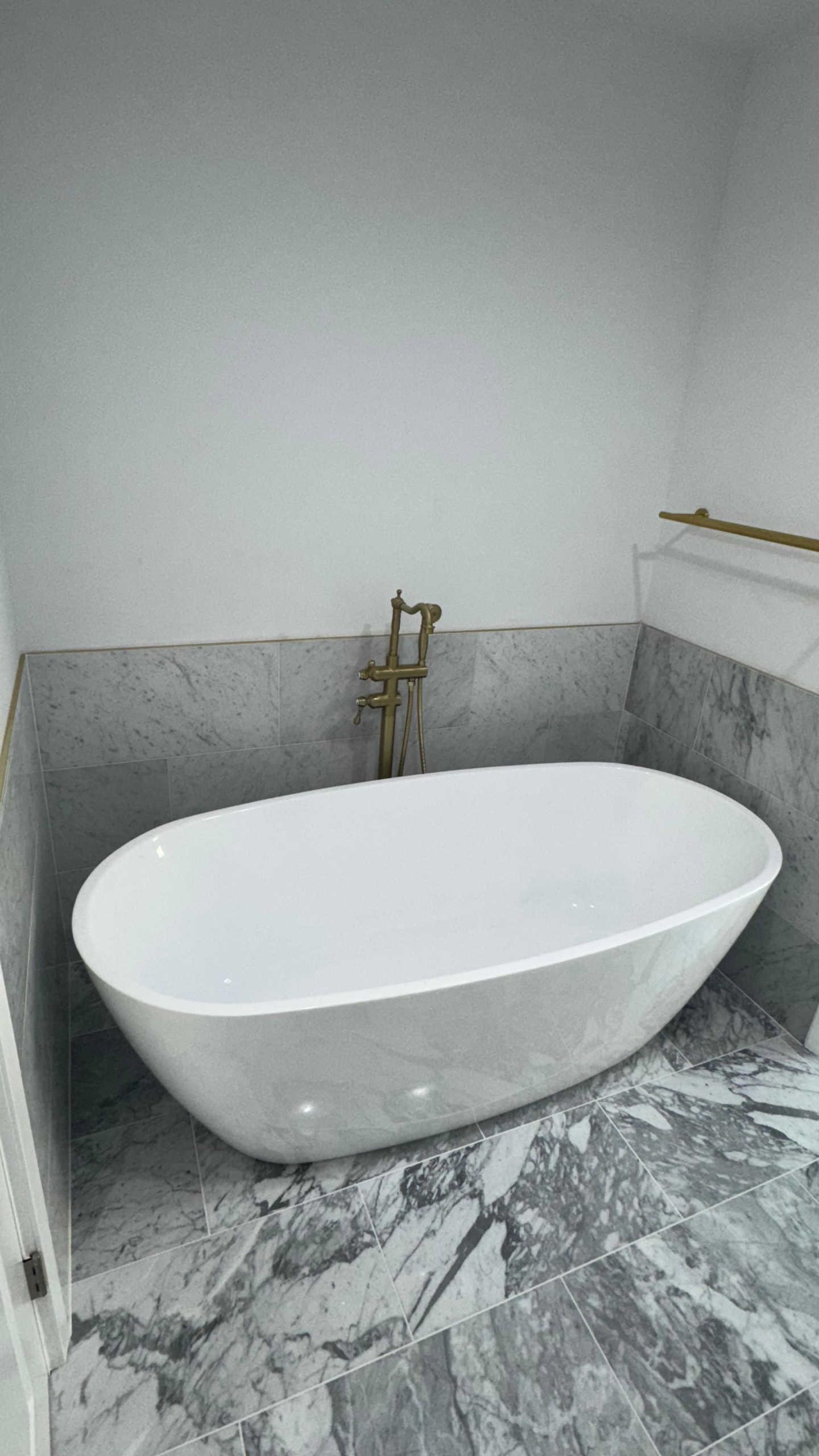 Master Bathroom - Chatsworth