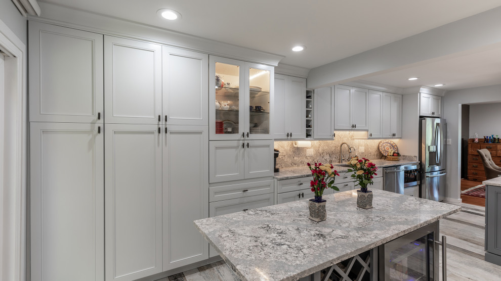Example of a transitional kitchen design in Boston