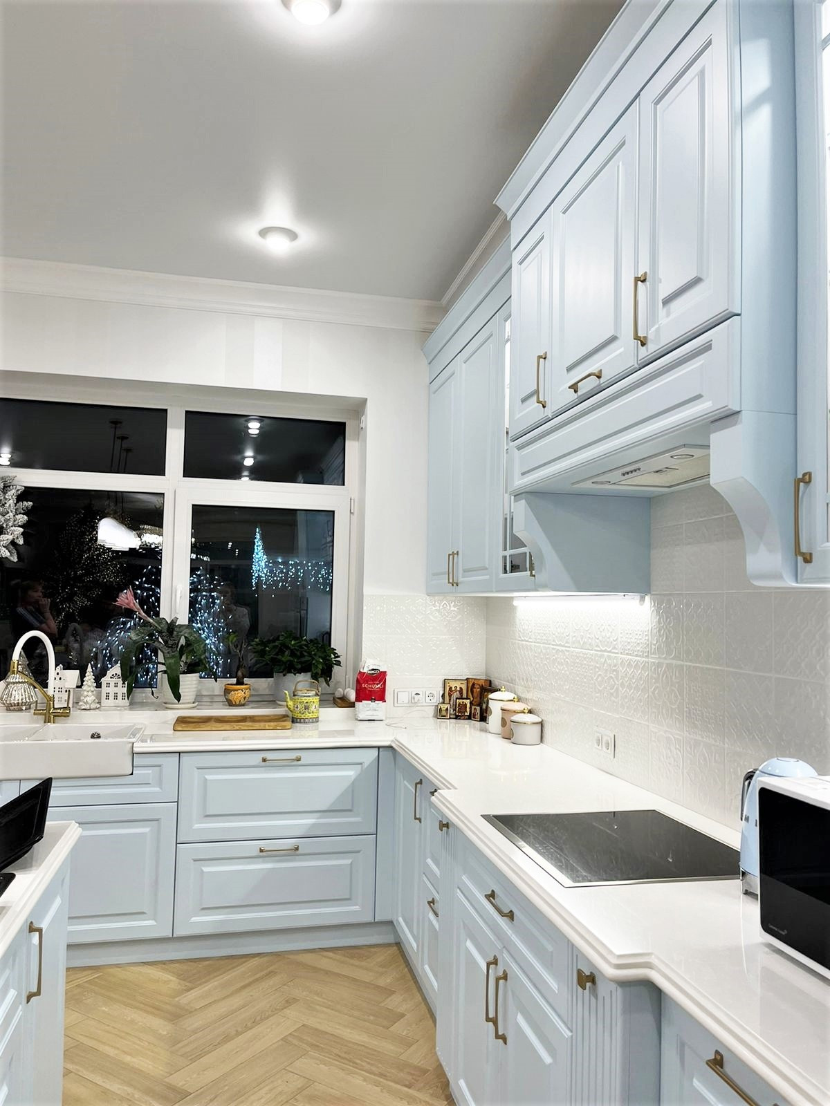 Кухня в загородный дом