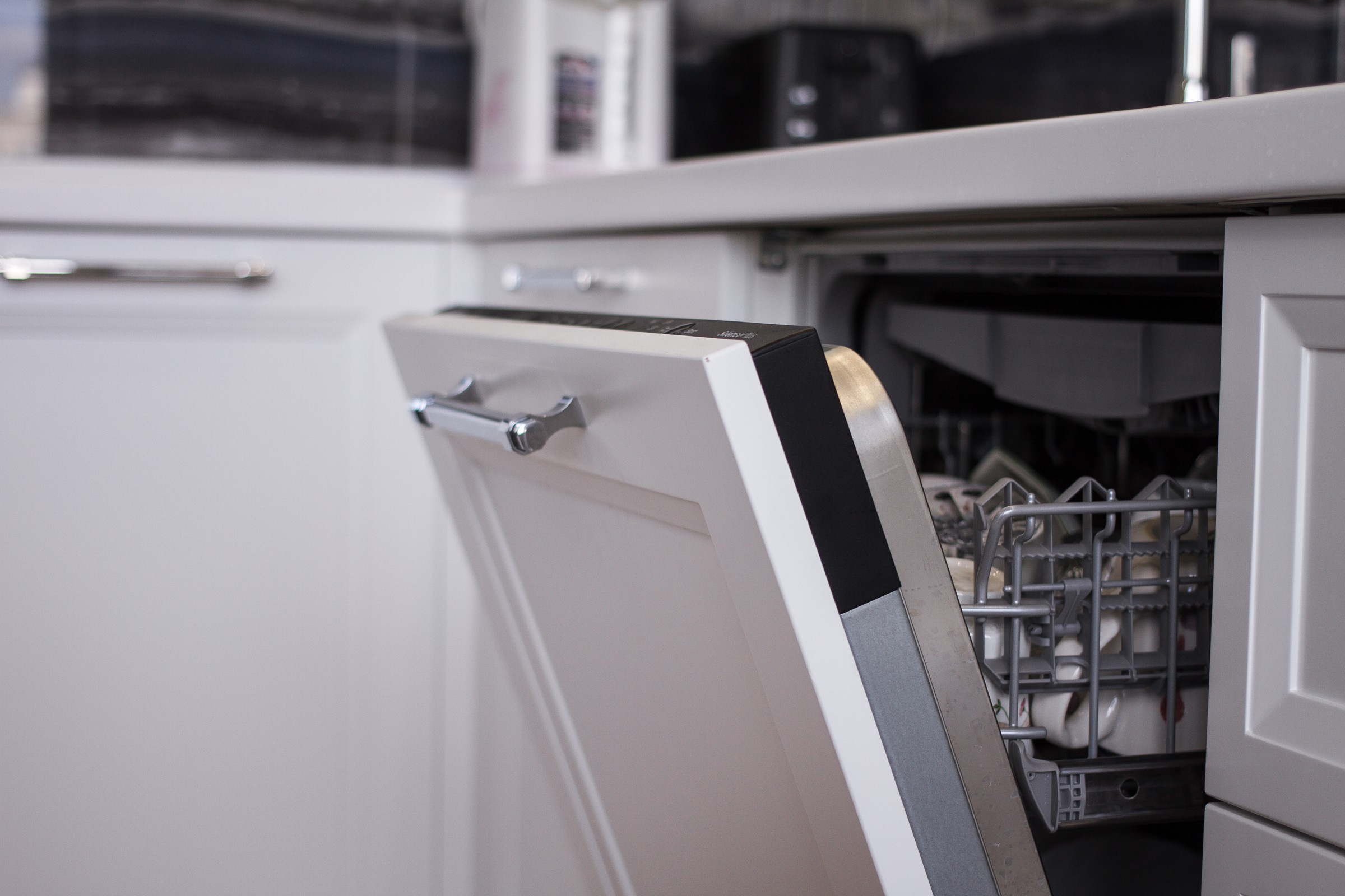 Белая кухня "Лира" в Москве