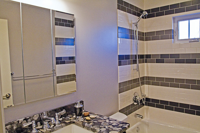 Skokie Residence - Traditional - Bathroom - Chicago - by GOGO Design Group