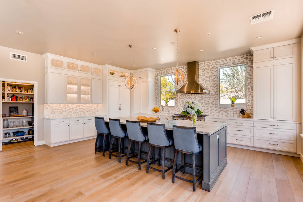Example of a transitional kitchen design in Phoenix