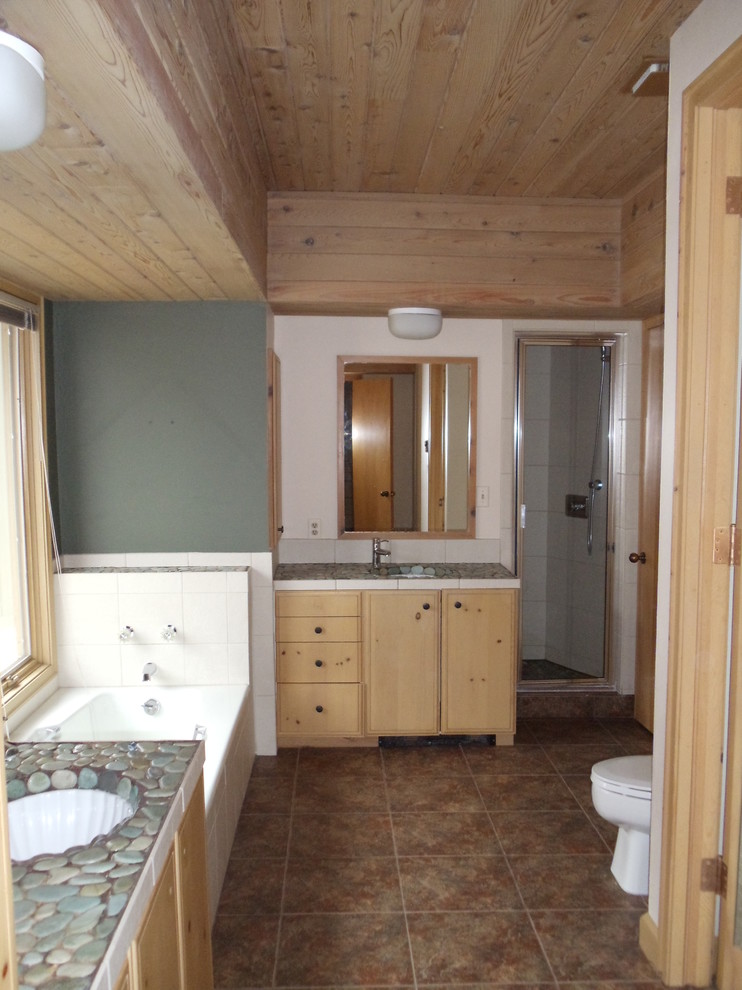 big hat road before master bath