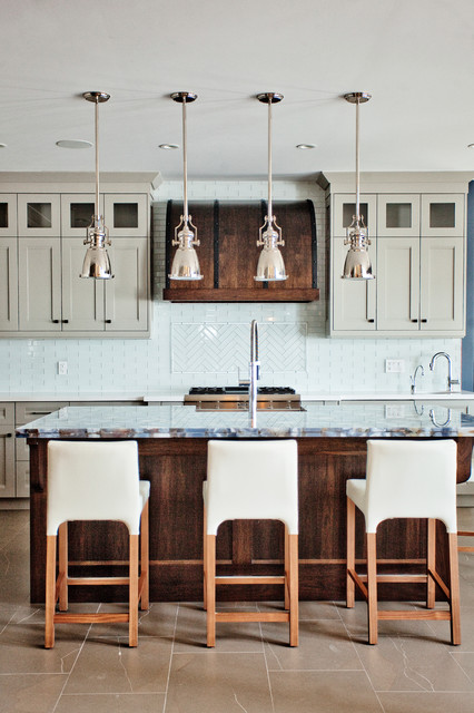 Custom Waterfront Home Barrie clasico-renovado-cocina