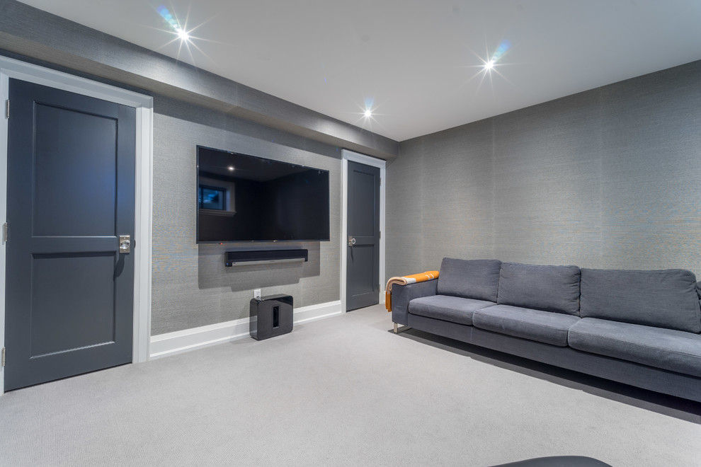 Inspiration for a transitional home design remodel in Toronto