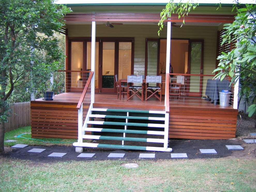 Contemporary deck in Brisbane.
