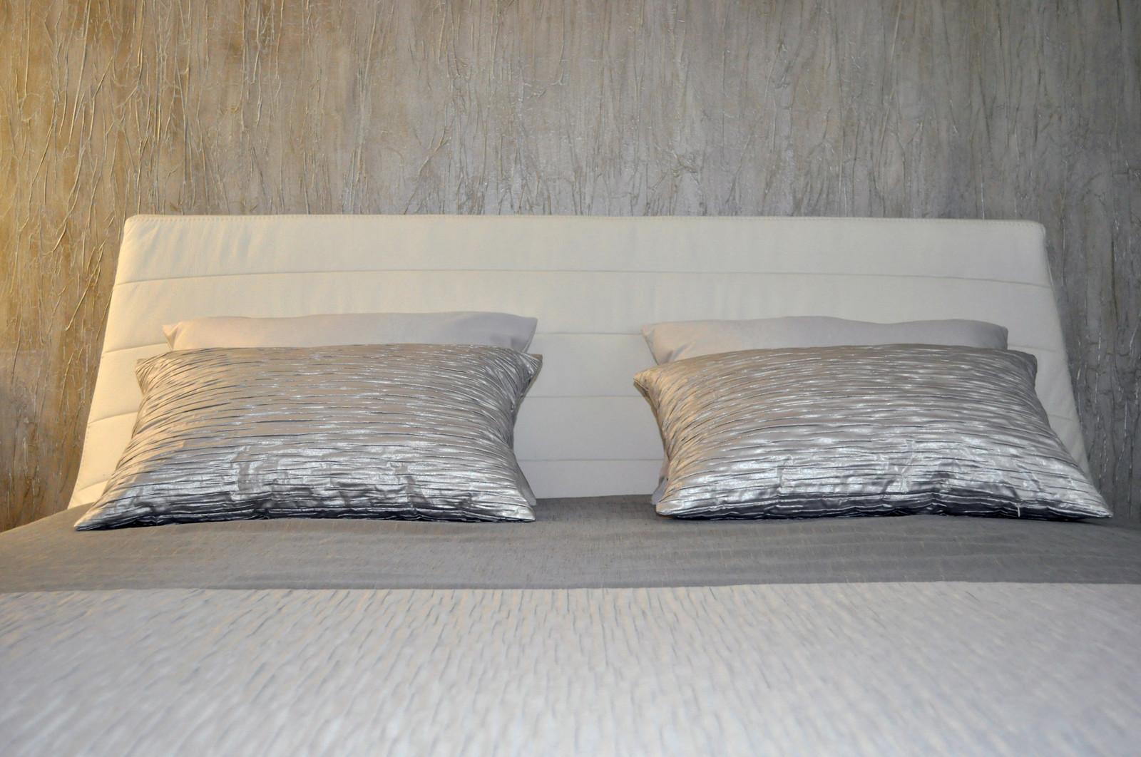 Текстильное оформление спален