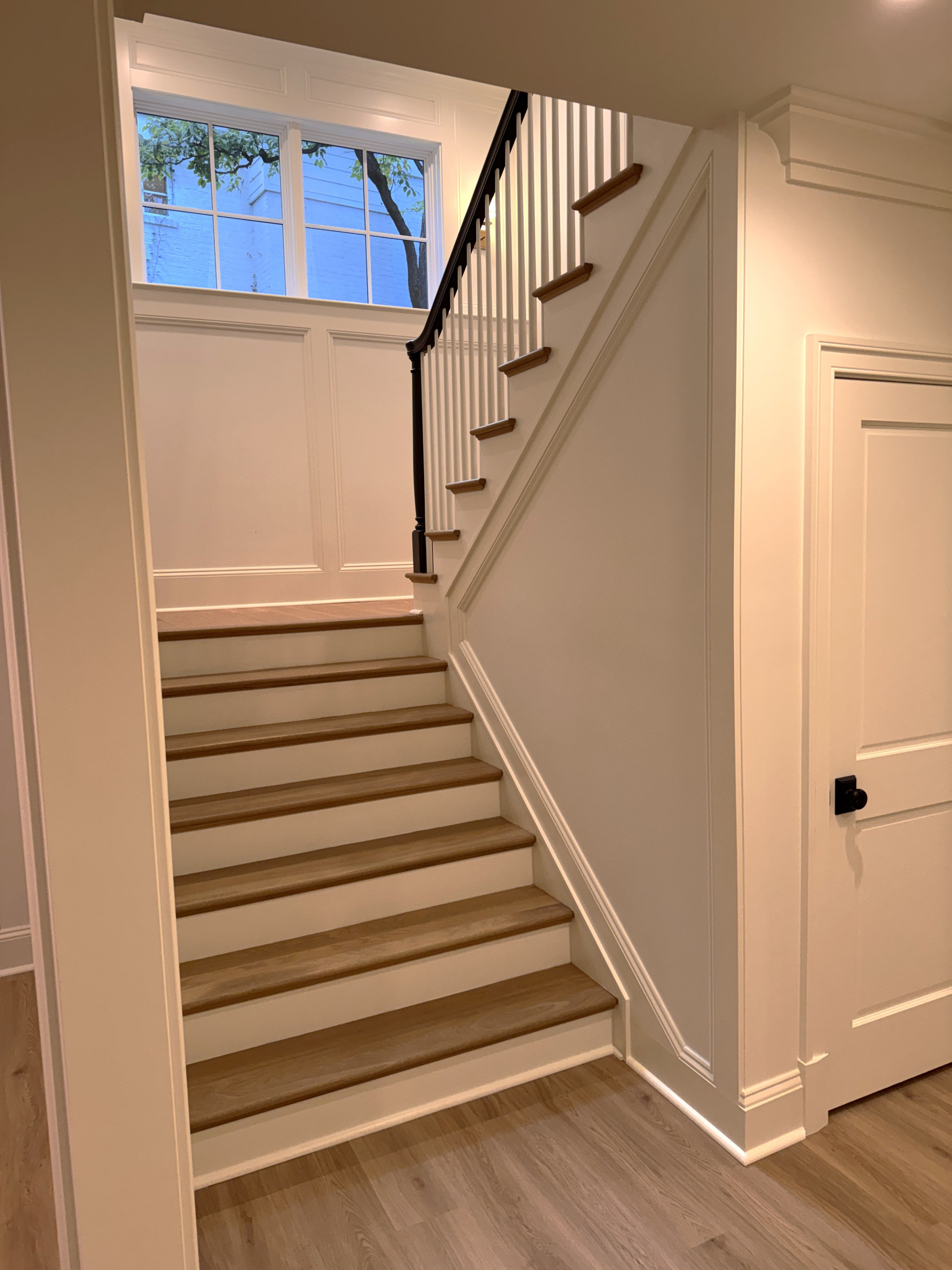 Project #160 | Traditional Box Stair with Gooseneck Handrail