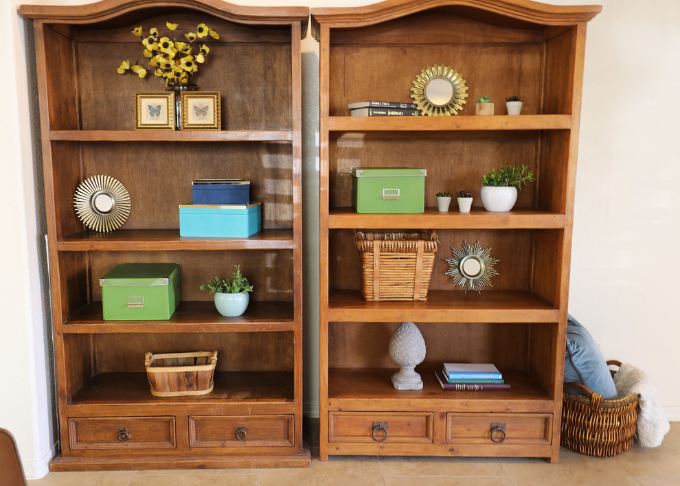 Home design - transitional home design idea in Phoenix