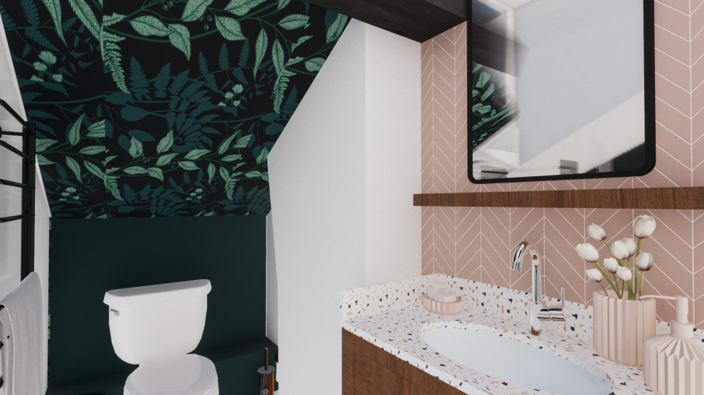 Стильный дизайн: маленькая, узкая и длинная ванная комната в скандинавском стиле с коричневыми фасадами, унитазом-моноблоком, розовой плиткой, керамической плиткой, зелеными стенами, паркетным полом среднего тона, врезной раковиной, столешницей терраццо, бежевым полом, белой столешницей, тумбой под одну раковину, напольной тумбой, балками на потолке и обоями на стенах для на участке и в саду - последний тренд