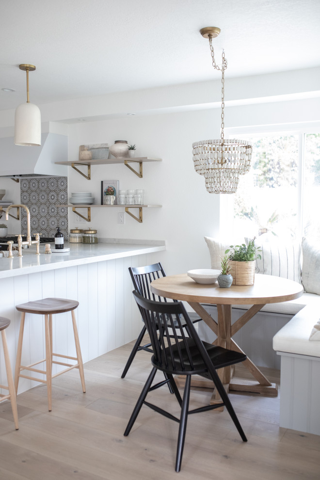 Small beach style dining room in Orange County.