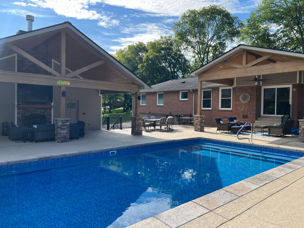 Lakeside Pool House