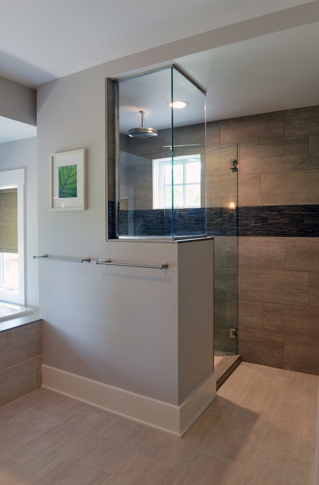 Design ideas for a mid-sized transitional master bathroom in Other with a drop-in tub, an open shower, beige tile, porcelain tile, grey walls and porcelain floors.