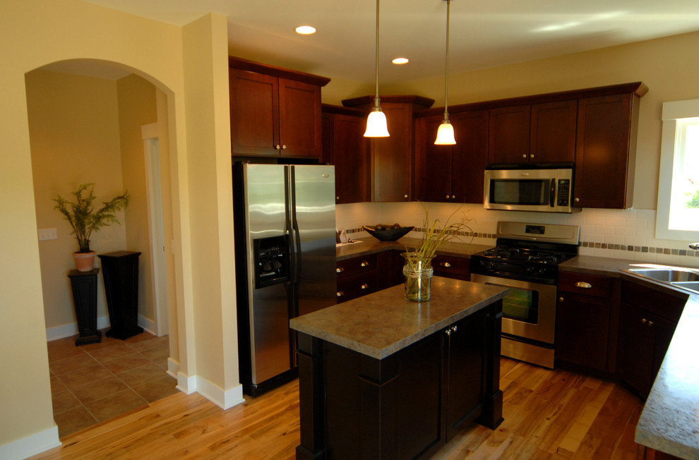 Traditional kitchen in Grand Rapids.