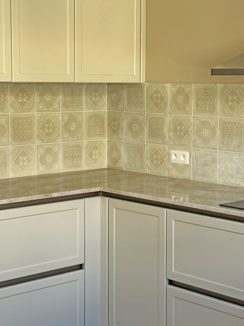 VILLA JOUANY transitional-kitchen