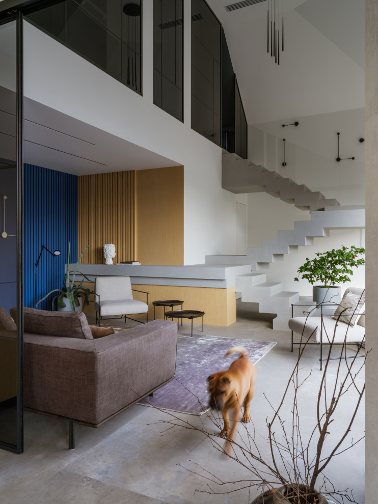 Дом с парящей лестницей