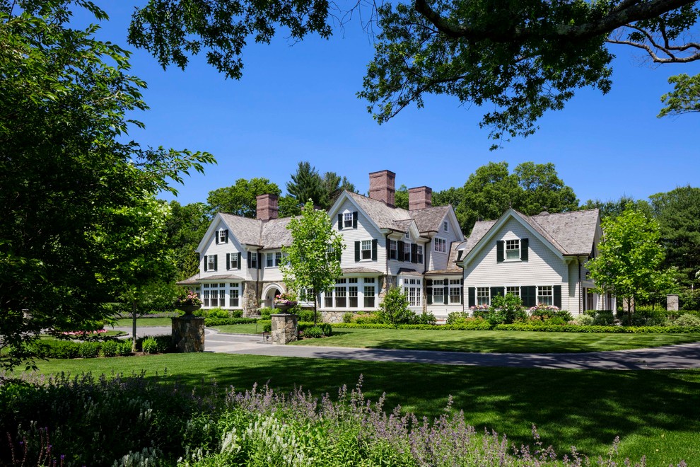 Design ideas for a traditional exterior in Boston.
