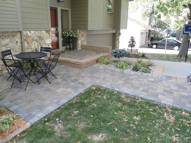 Paver Patios and Walkways american-traditional-garden