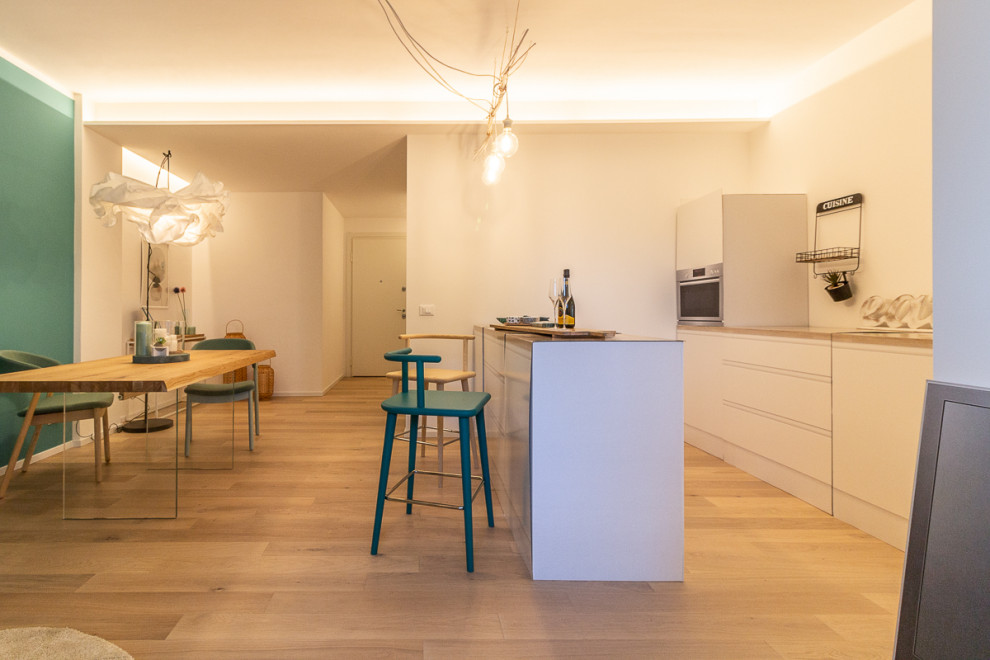 Immagine di una cucina minimal