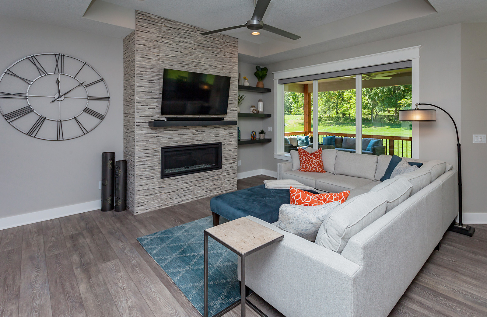 2018 Modern Edgewater West Des Moines