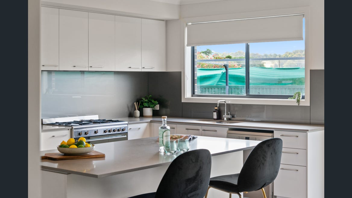 3 Pike Street, Oakbank
