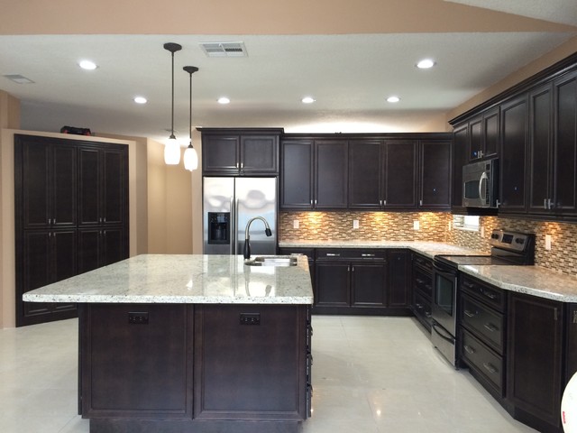 Chapel Trail Full Kitchen Remodeling Traditional Kitchen Miami By A2z Kitchen Bath Gallery Corp