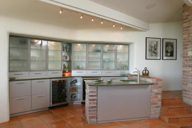 Kitchen contemporary-games-room