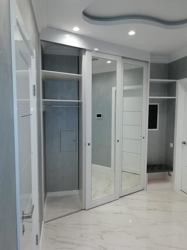 Готовый шкаф-купе коридор