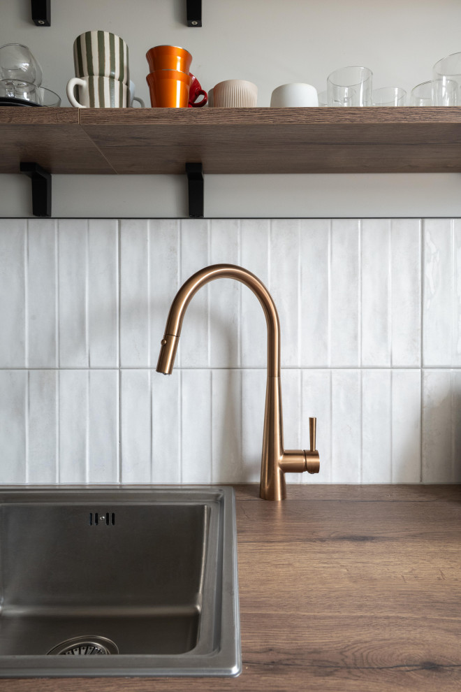 New Build with Warmth, Charm and Morning Sun