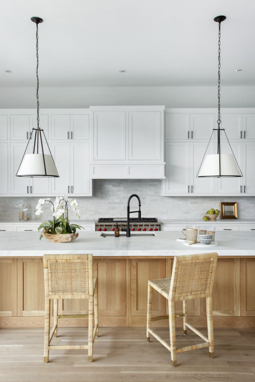 28+ White Cabinets with Black Hardware ( STRONG CONTRAST )