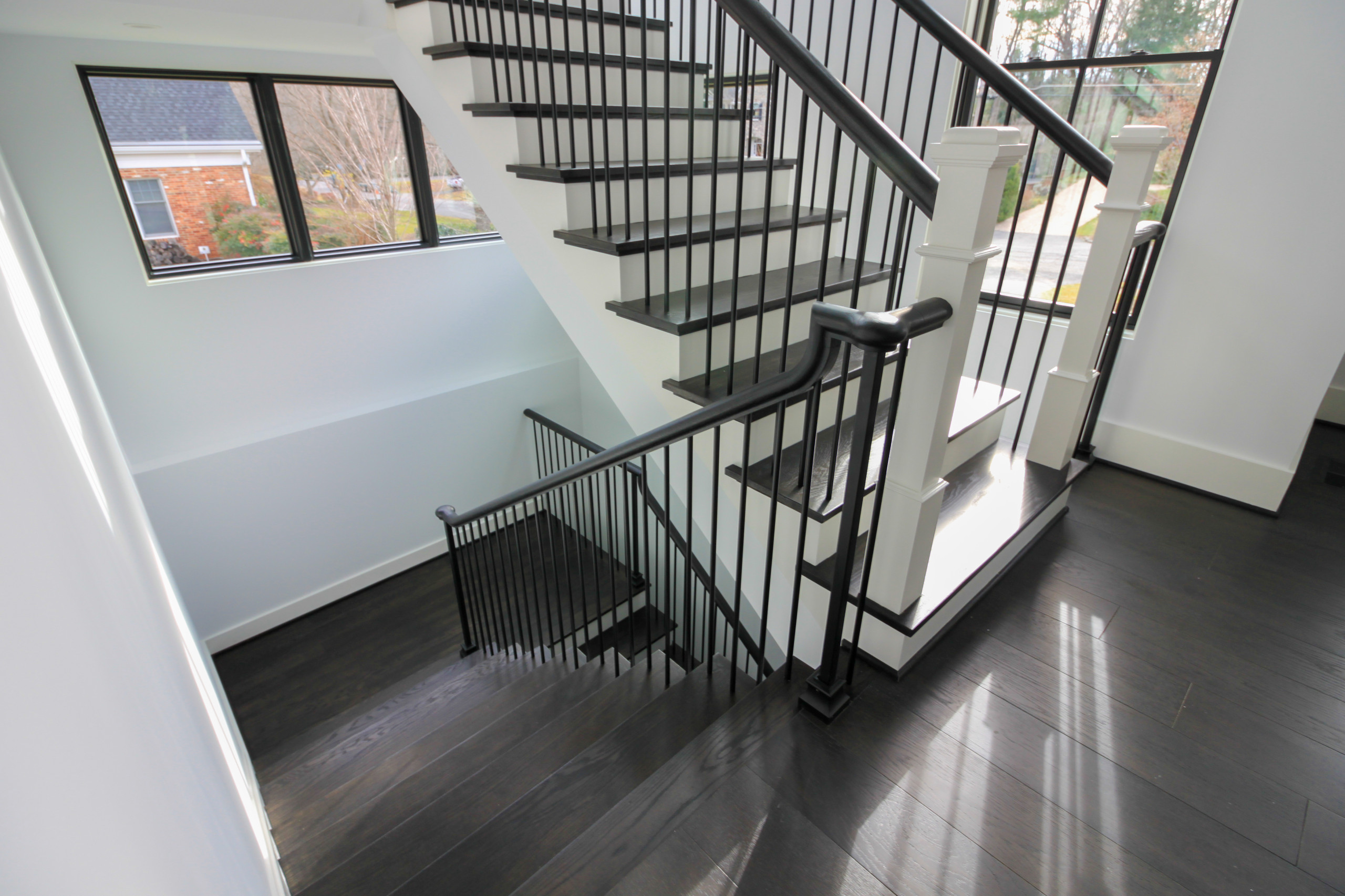 90_Classic Staircase with a Contemporary Twist, McLean VA 22101