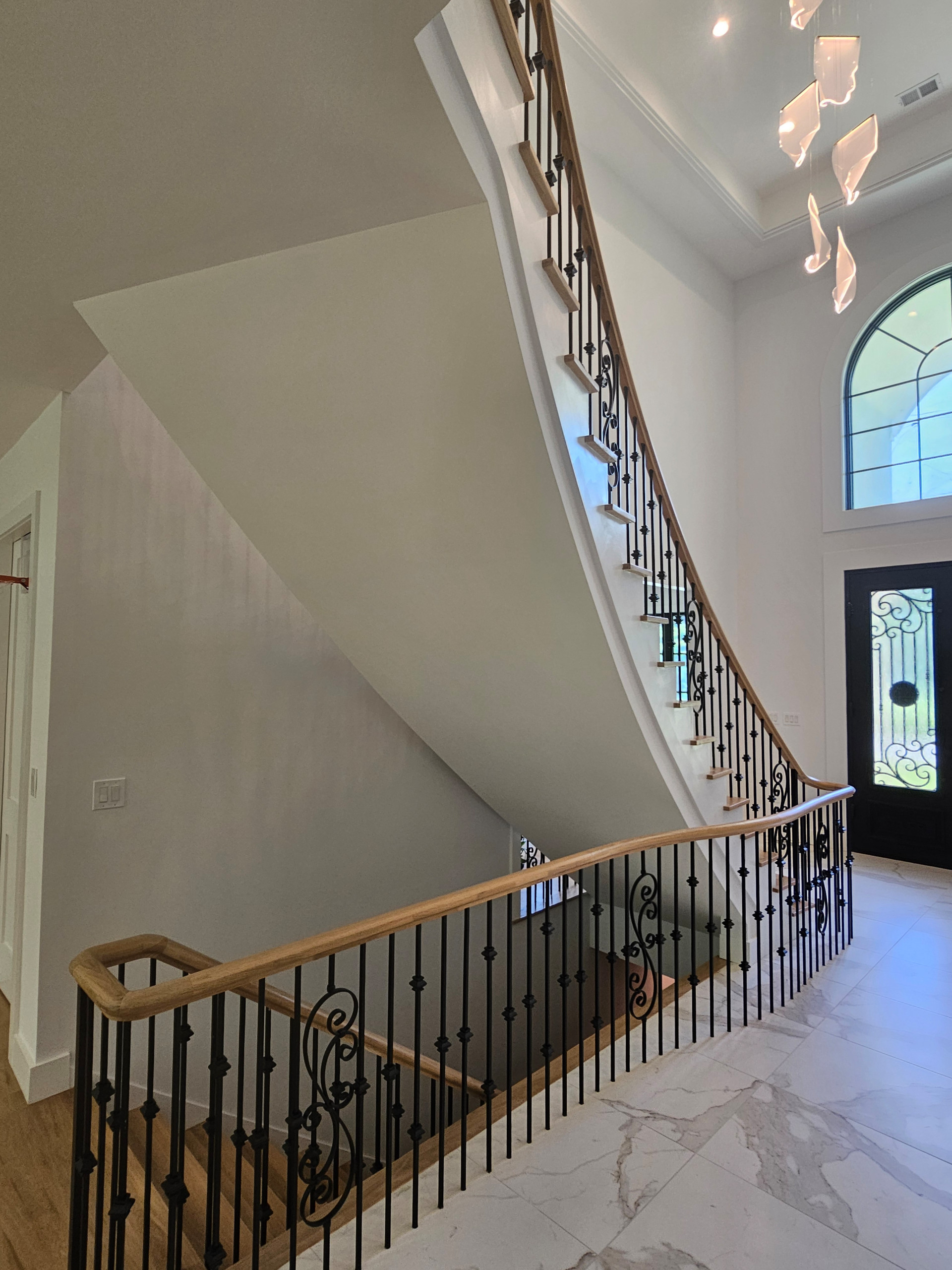 120_Luxurious White Oak Stair with Iron Balusters, Great Falls, 22066