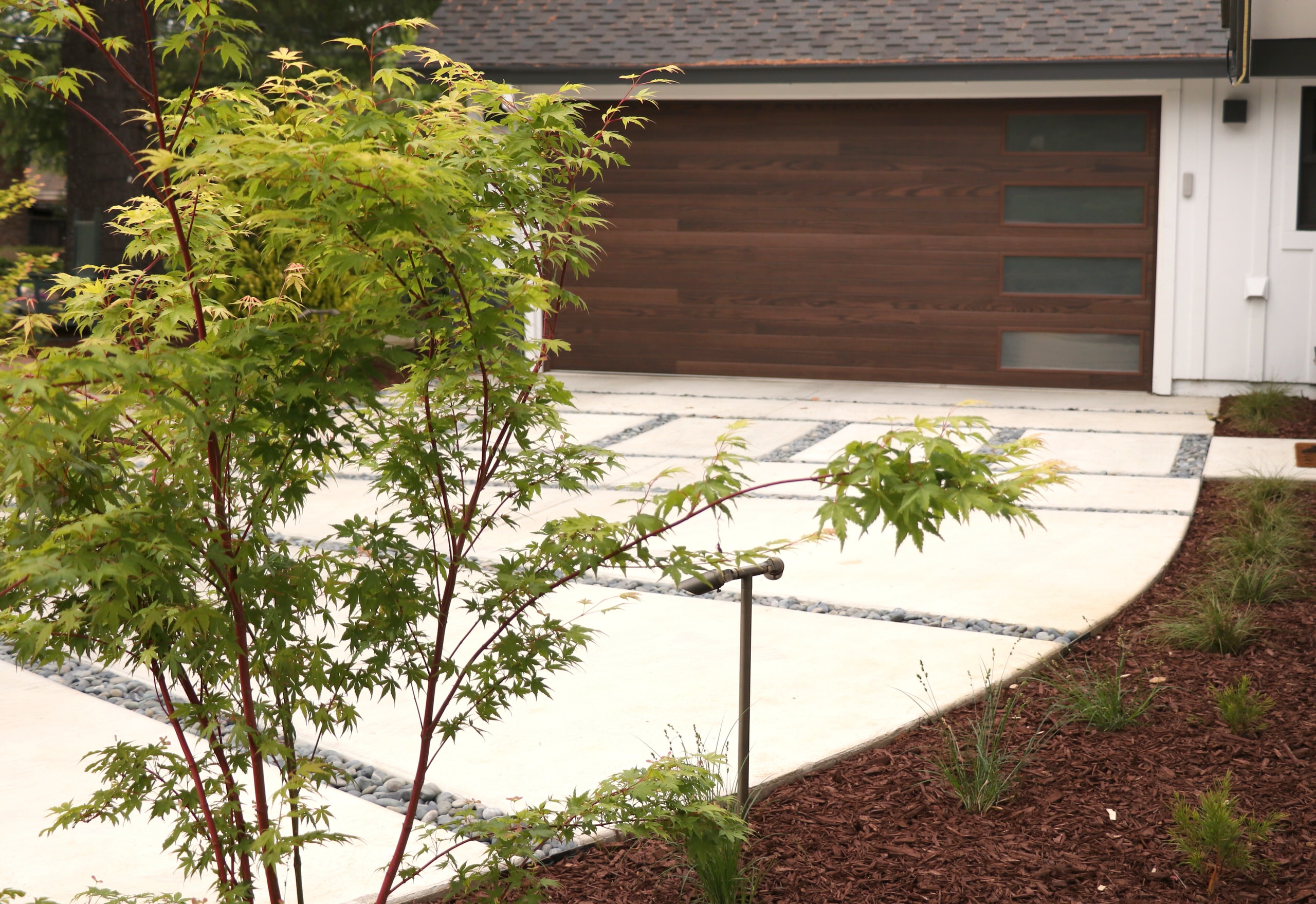 MODERN, MODERN, MODERN