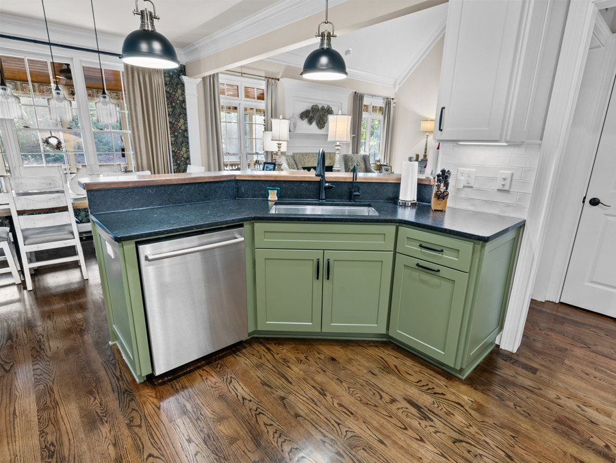 Pine Valley Kitchen
