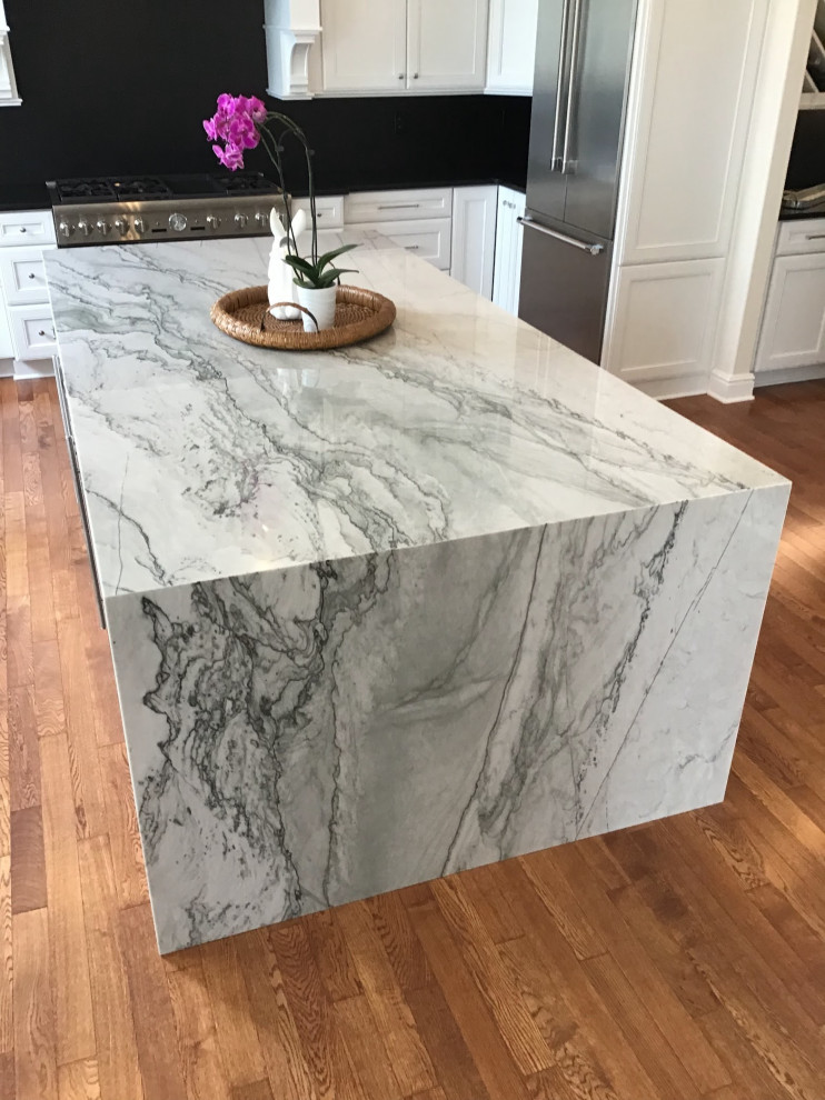 Timeless Black & White Kitchen Remodeling | Gibsonia, PA