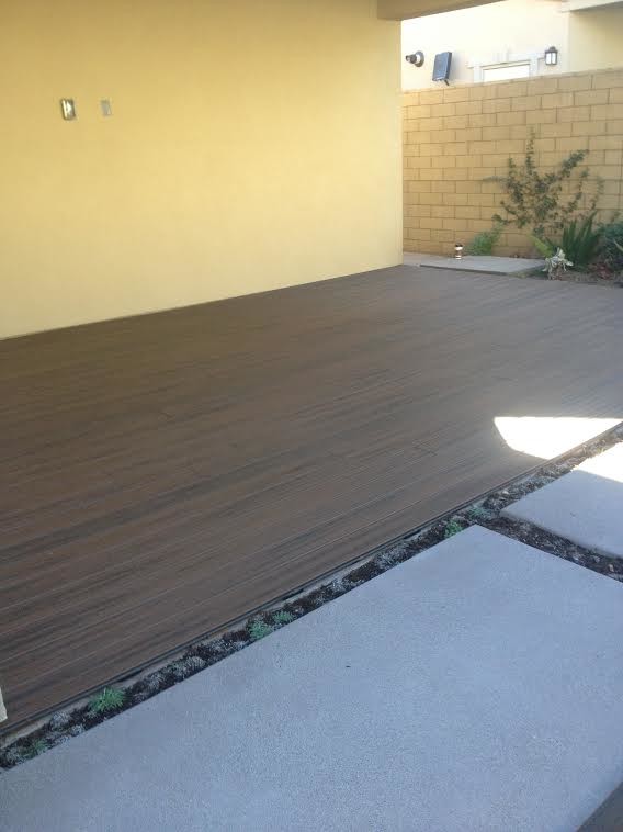 Example of a transitional deck design in Orange County