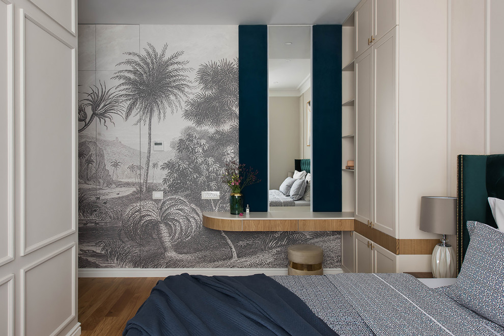 Bild på ett funkis sovrum, med mellanmörkt trägolv