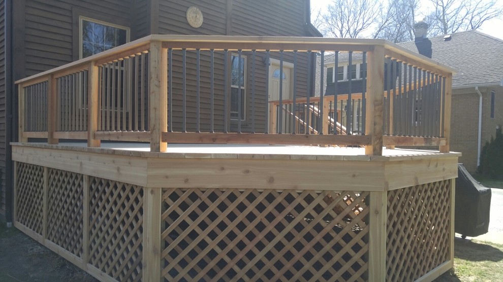 Elegant deck photo in Chicago