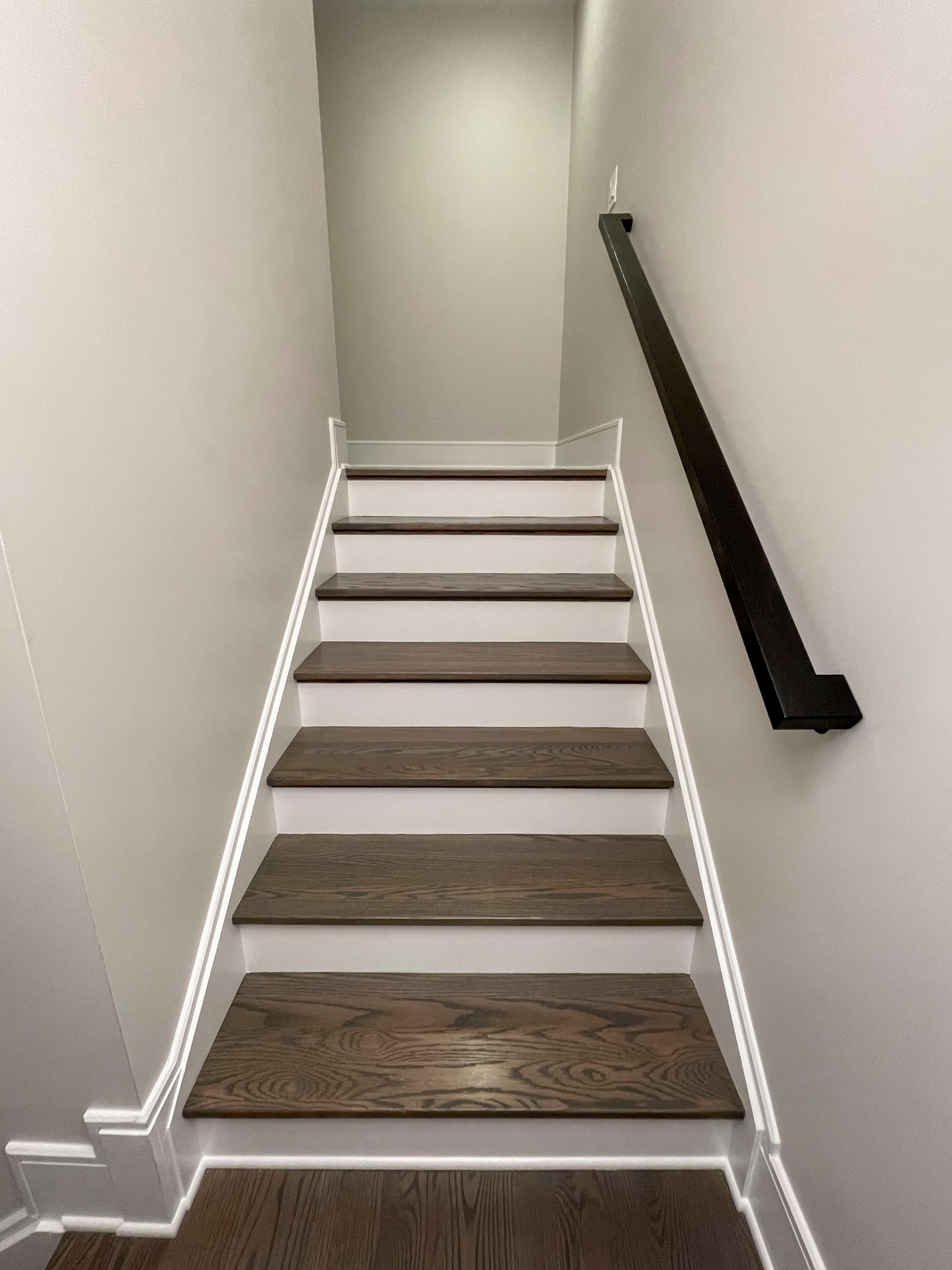 114_Striking Floating-Curved Staircase, Leesburg VA 20175