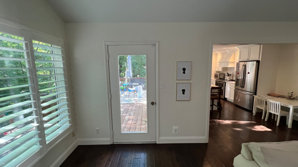 Entryway - transitional entryway idea