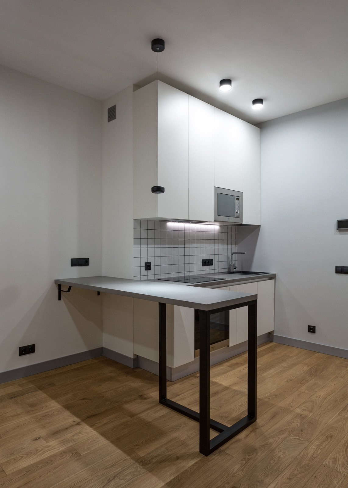 Минималистическая студия в Сколково