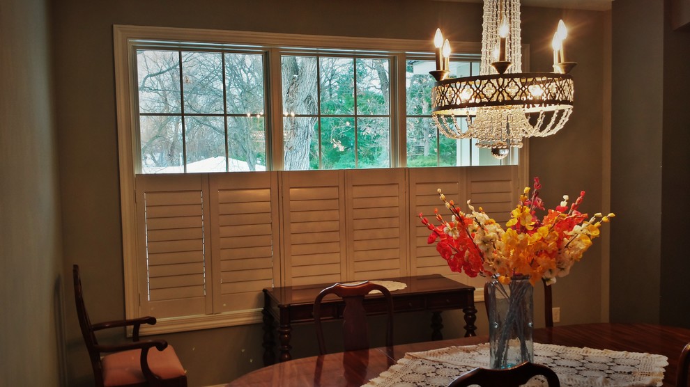 Inspiration for a transitional dining room remodel in Minneapolis