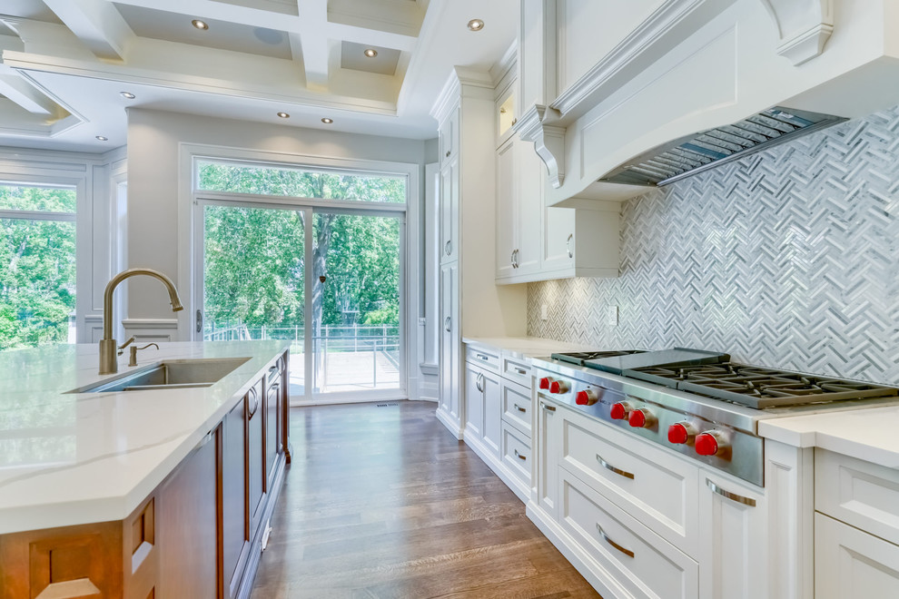 Inspiration for a transitional kitchen remodel in Toronto