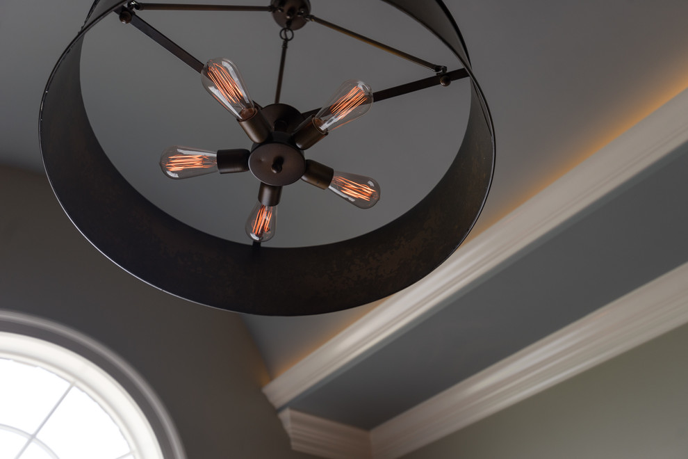 Home design - large transitional home design idea