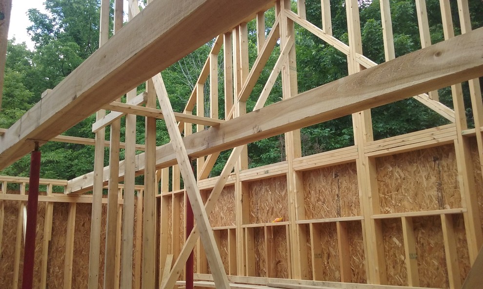 Home design - rustic home design idea in Indianapolis