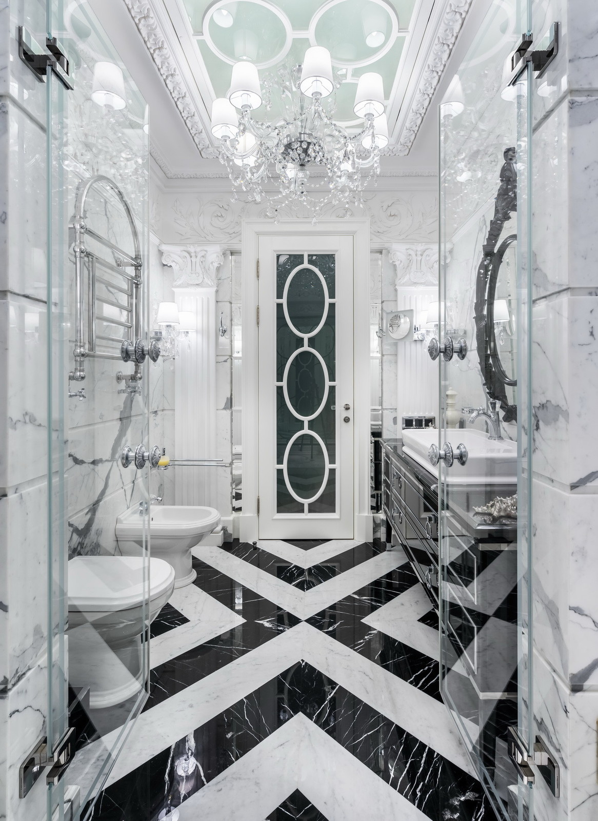 Интерьер квартиры в стиле современной классики с элементами Ар-Деко в Петербурге