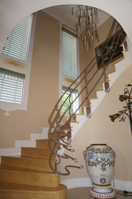 Construction maison individuelle traditional-staircase