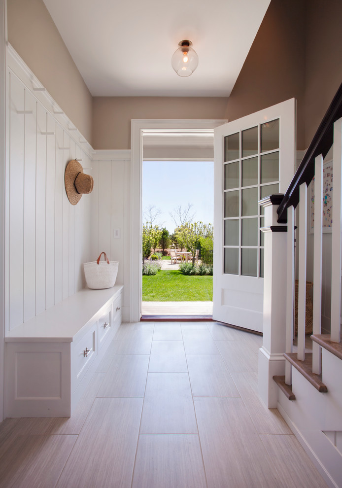 Home design - transitional home design idea