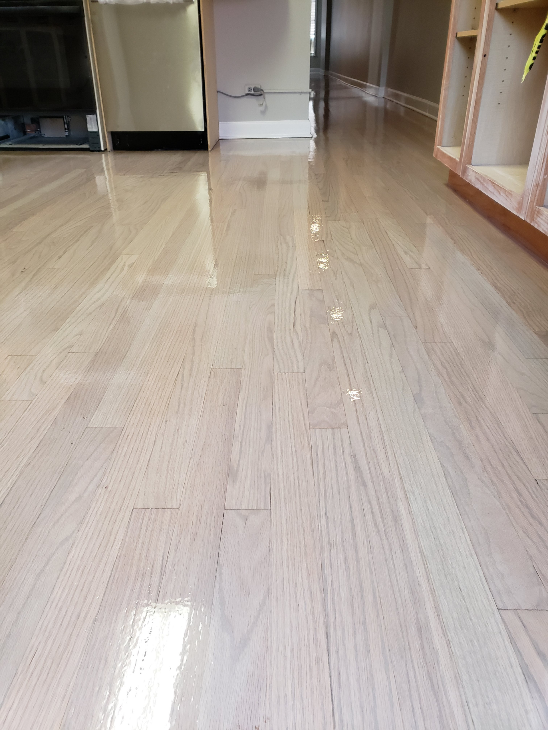 Chicago , Silvered Gray on red oak , Synteco sweedish finish