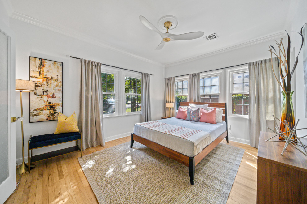 Bedroom - transitional bedroom idea